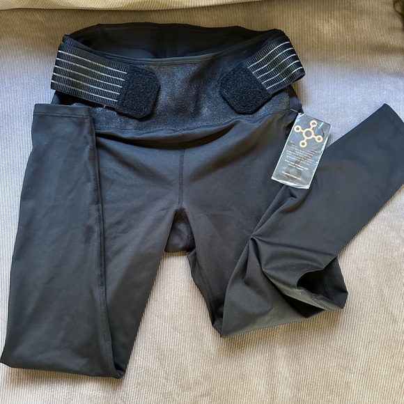 Black Compression Leggings - Picture 1 of 4